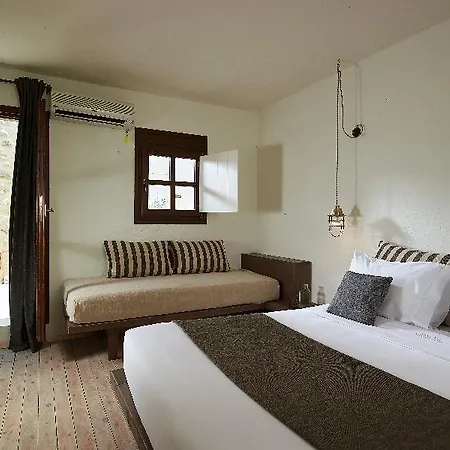 Irida Hotel