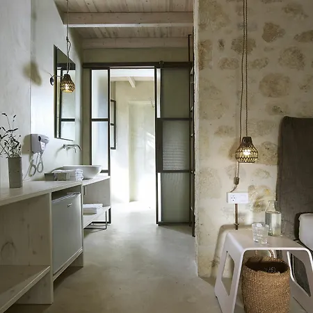Hotel Irida